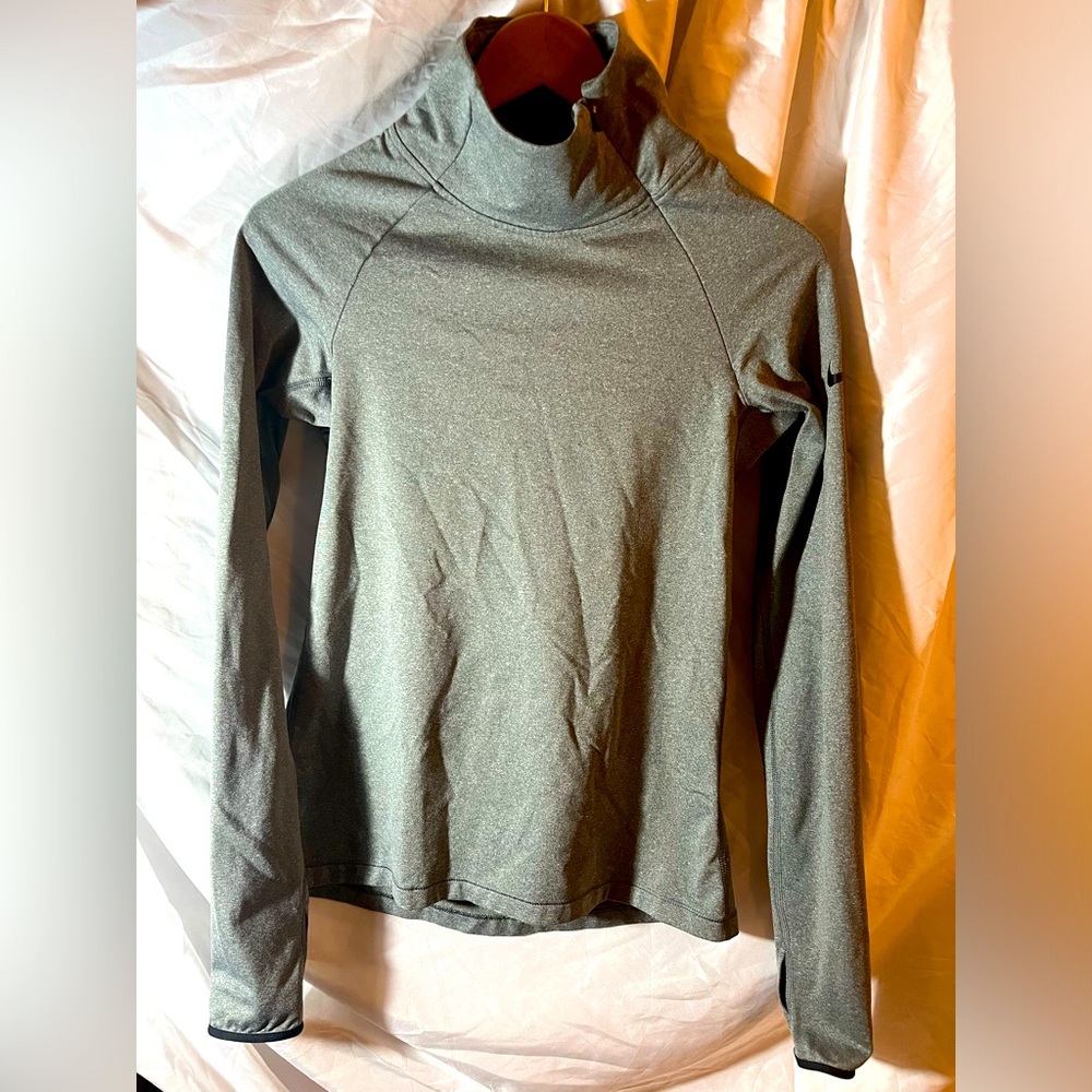 Nike‎ Pro running jacket women's medium gray dri fit zippered mock neck